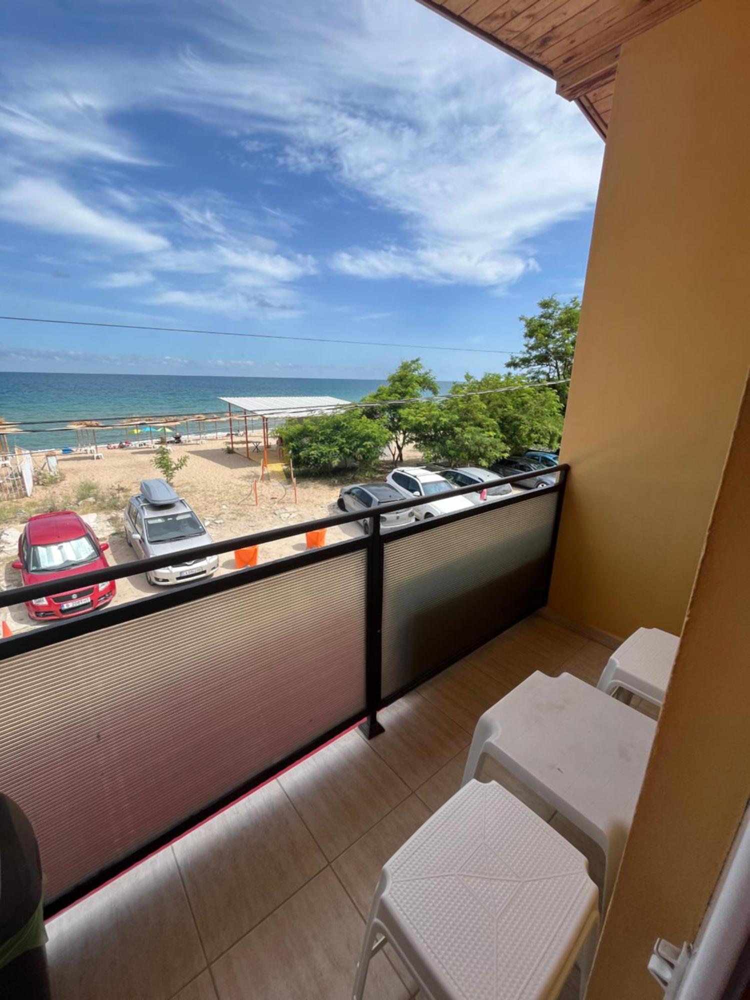 Family Hotel Globus โกลเดน แซนส์ ภายนอก รูปภาพ