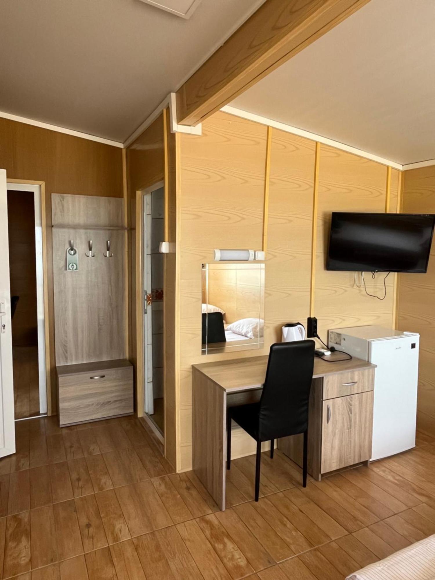 Family Hotel Globus โกลเดน แซนส์ ภายนอก รูปภาพ